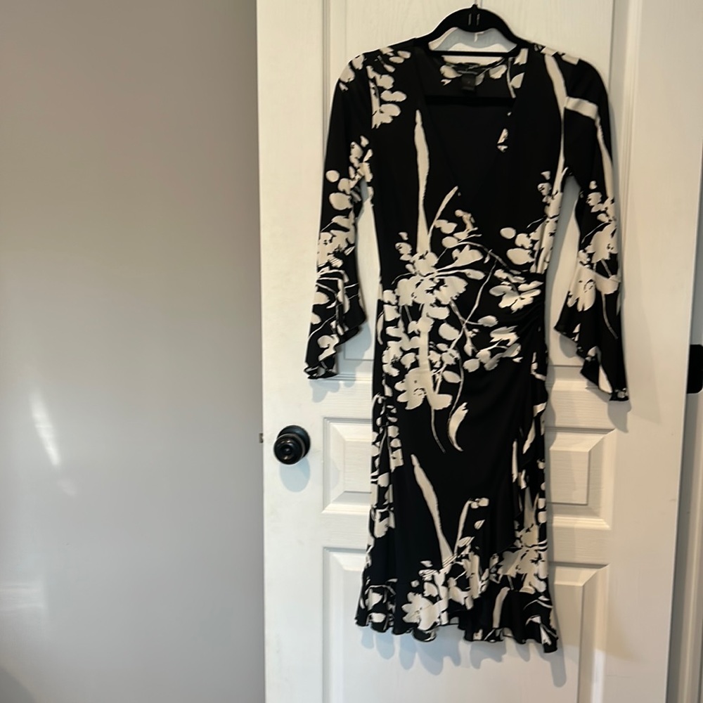 Mods international black and white floral dress